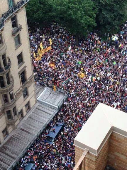 MCAF Peoples March crowd from above