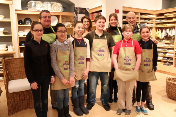 Real Food For Kids Clarendon Williams-Sonoma 2-28-15 group shot with judges