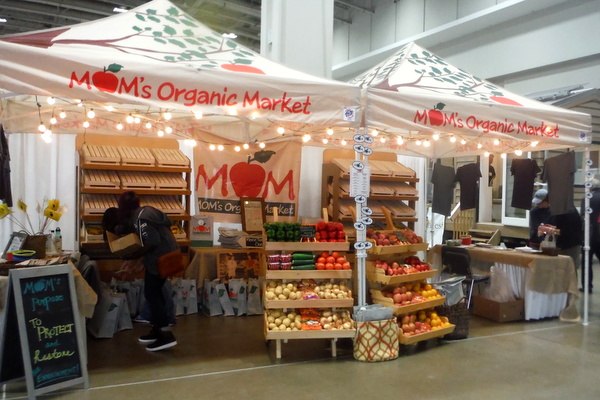 MOMs Organic Market at DC Green Festival 2015