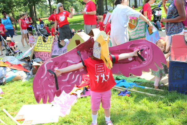 Moms Clean Air Force Play-In for Climate Action 2015 bird puppet from Spiral Q