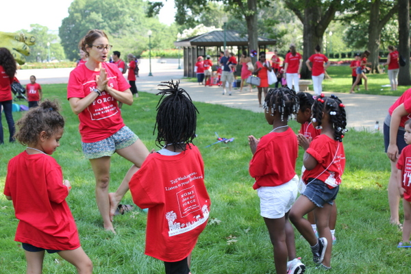 Moms Clean Air Force Play-In for Climate Action 2015 yoga Amanda Jones