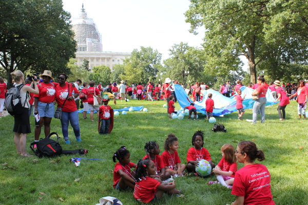 Moms Clean Air Force Play-In for Climate Action 2015 yoga and scene