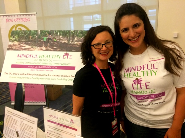 MommyCon Mindful Healthy Life table with Katie