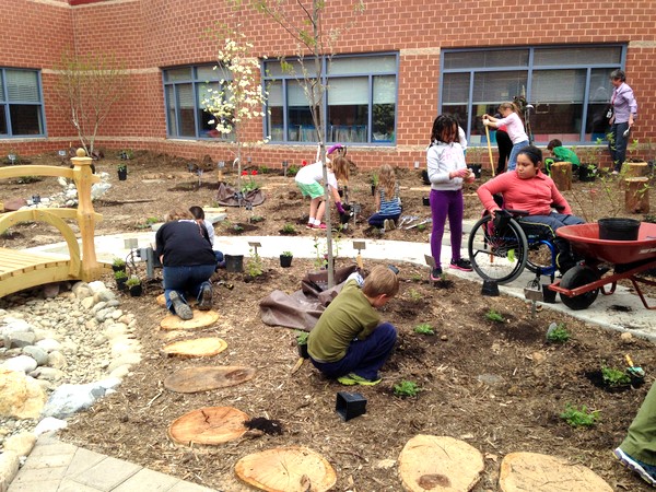 Outdoor Magic workday at Drew